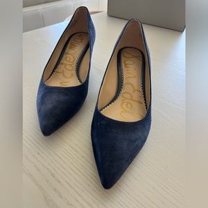 Sam Edelman Dori kitten heel (1.5”) navy suede pumps.  Size 8, great condition.
